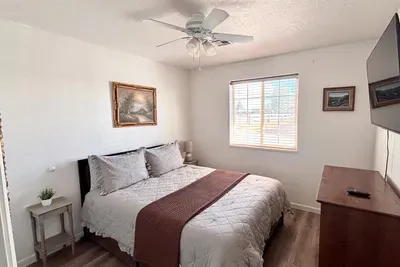 Queen Guest Bedroom