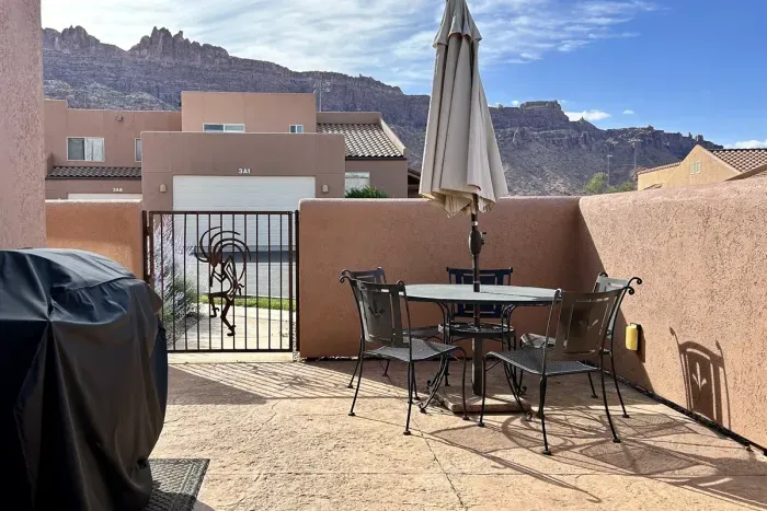 Patio with Gas Grill and Red Rock Views!