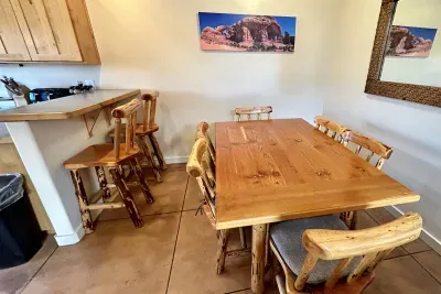 Plenty of space for everyone to dine together!