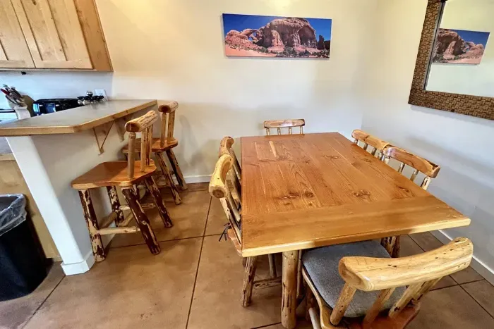 Plenty of space for everyone to dine together!