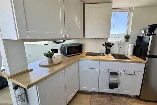 Compact & efficient kitchen area