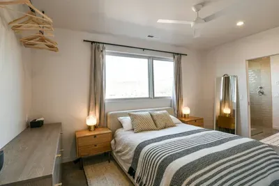 Guest Queen Suite