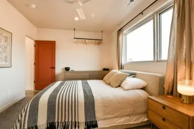Guest Queen Suite