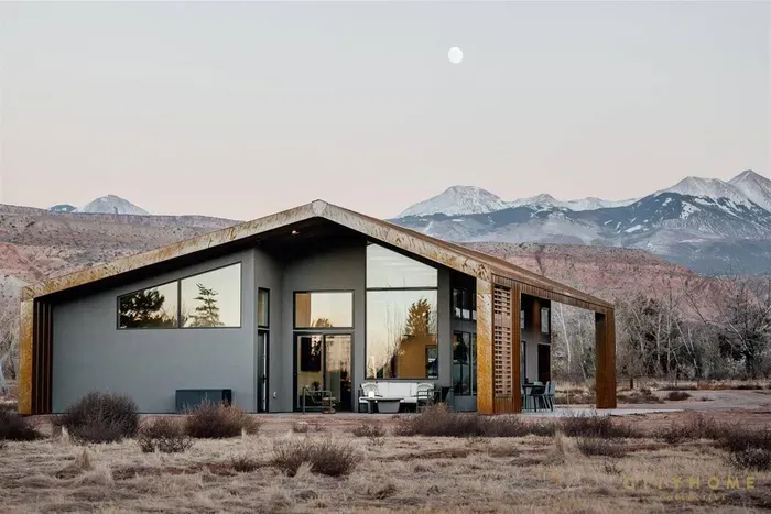 Welcome to Moab Modern!