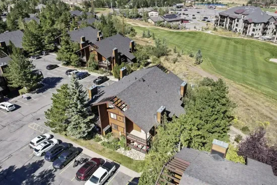 Welcome to Red Pine Rendezvous