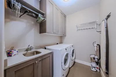 Private Laundry