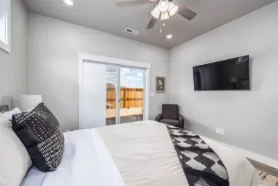 Queen Bedroom