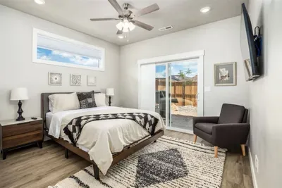 Queen Bedroom