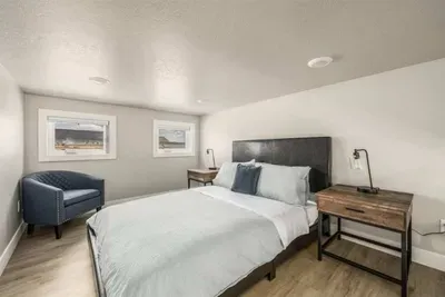 Loft Space with Queen Bed