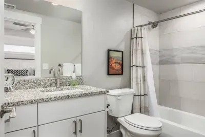 King Suite Bathroom