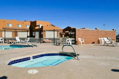 Seasonal Pool/Hot Tub