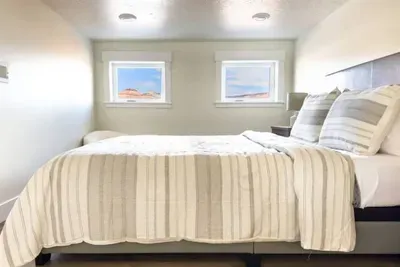 Loft Space with Queen Bed