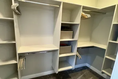 Walk-in Closet
