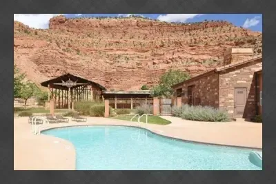 Community Pool and Clubhouse at La Estancia!