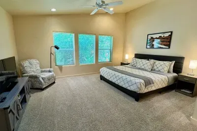 Primary Suite with King Bed