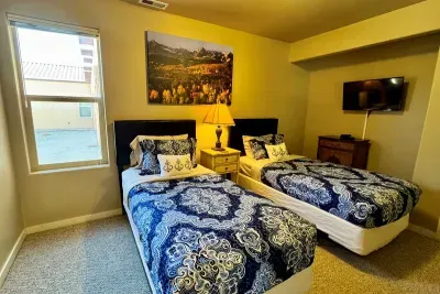 2 Twin Beds Guest Room