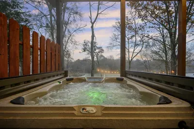 Hot tub