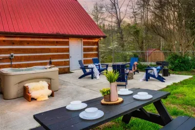 Cozy Setting in Backyard for familes to enjoy