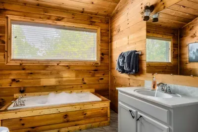 Ensuite bathroom in loft