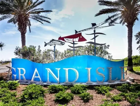 Grand Isle main sign