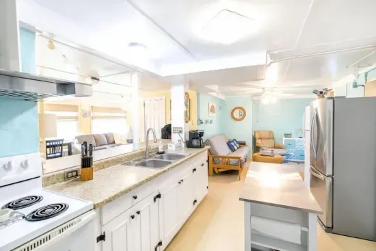 Grand Isle Kitchen Open kitchen