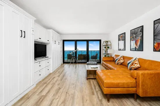 Direct Ocean View - View dolphins during the day and moongazing and stargazing at night with the telescope!