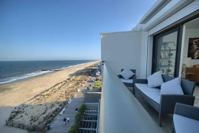 Direct Ocean View from the Balcony