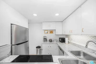 Oceanfront Jewel - Remodeled to Perfection - image 17 of 53