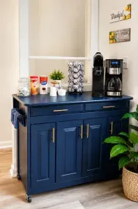 Both coffee pods and ground coffee are provided for your convenience.