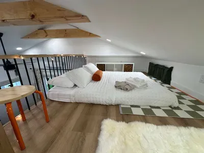 Spacious Studio with Bonus Loft Bed - image 12 of 14