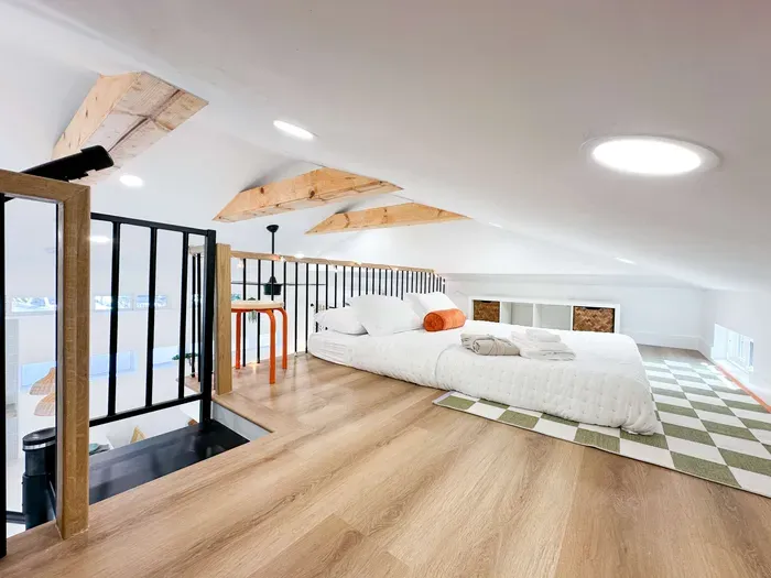 Spacious Studio with Bonus Loft Bed - image 6 of 14