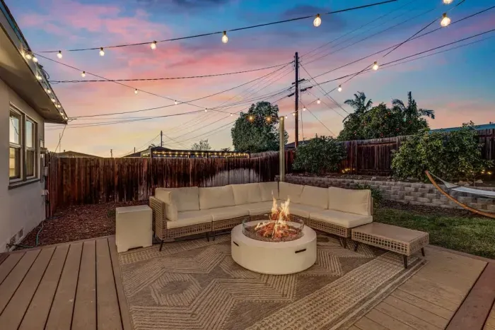Sunny Retreat/Huge Yard/Central (60 day min) - image 30 of 33