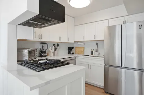 Modern 2 Bedroom North Park Retreat with Dedicated Parking and Walkable Coffee Shops $500 off first months rent!