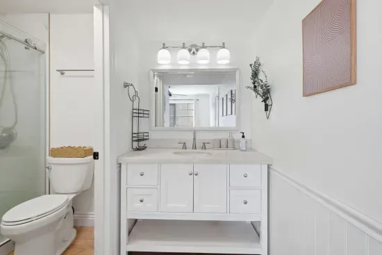 Modern 2 Bedroom North Park Retreat with Dedicated Parking and Walkable Coffee Shops $500 off first months rent!