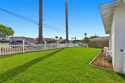 Available now-Comfortable 2-Bedroom Home - image 3 of 31