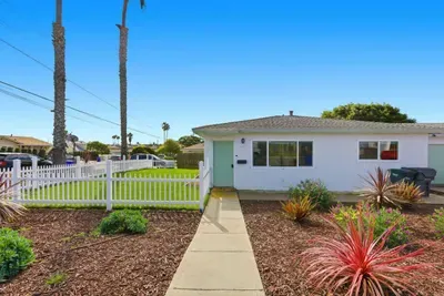 Available now-Comfortable 2-Bedroom Home - image 4 of 31