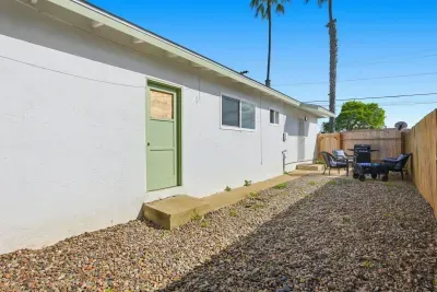 Available now-Comfortable 2-Bedroom Home - image 18 of 31