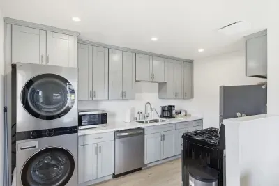 Available now-Comfortable 2-Bedroom Home - image 2 of 31