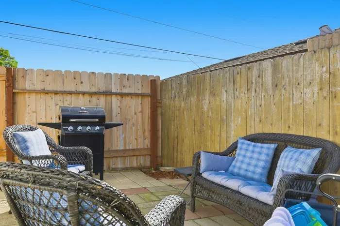 Available now-Comfortable 2-Bedroom Home - image 21 of 31