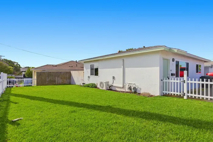 Available now-Comfortable 2-Bedroom Home - image 27 of 31