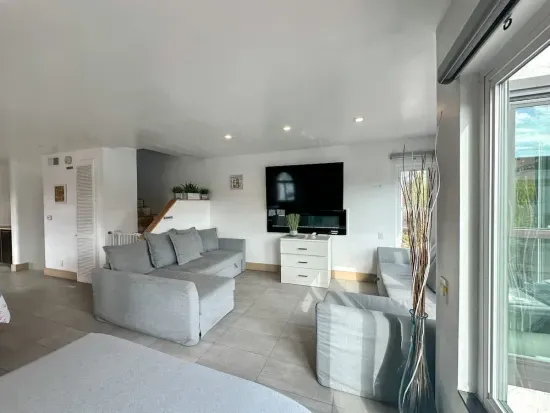 Mission Beach Loft, Garage, Steps 2 Ocean!