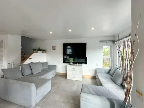 Mission Beach Loft, Garage, Steps 2 Ocean!