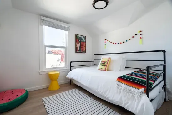 Trundle bed with 2 twin beds and the second bed can be lifted up to make 1 full bed.