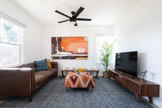 Bueno Bueno Casita - 7 min to Downtown - 4 Bdr