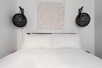 Queen bed