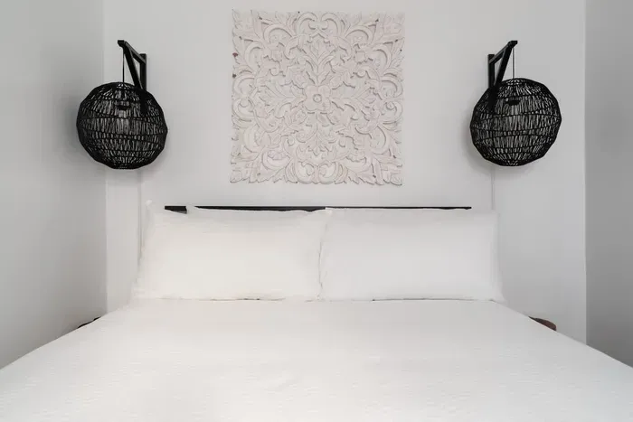 Queen bed