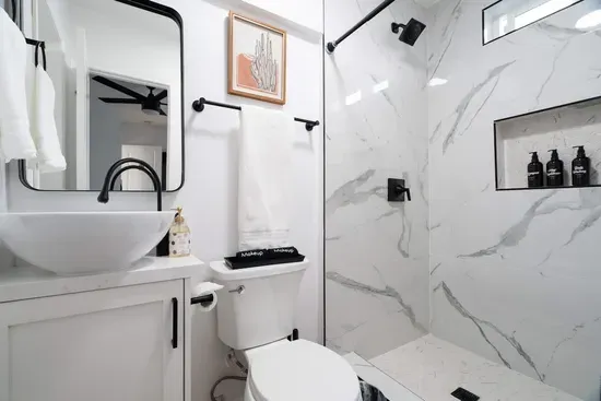 Bueno Bueno Casita - 7 min to Downtown - 4 Bdr