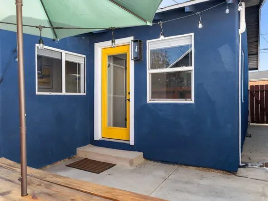Barrio Casita - 2Bd, Central, Parking, EV Charging