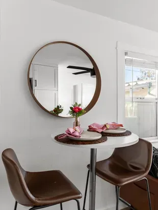 Barrio Casita - 2Bd, Central, Parking, EV Charging