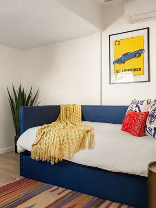 Barrio Casita - 2Bd, Central, Parking, EV Charging
